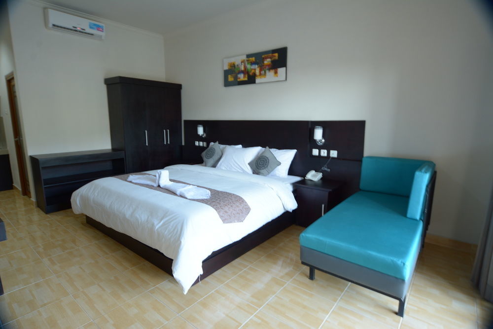 เดอะ รัตนา กูตา Hotel ภายนอก รูปภาพ