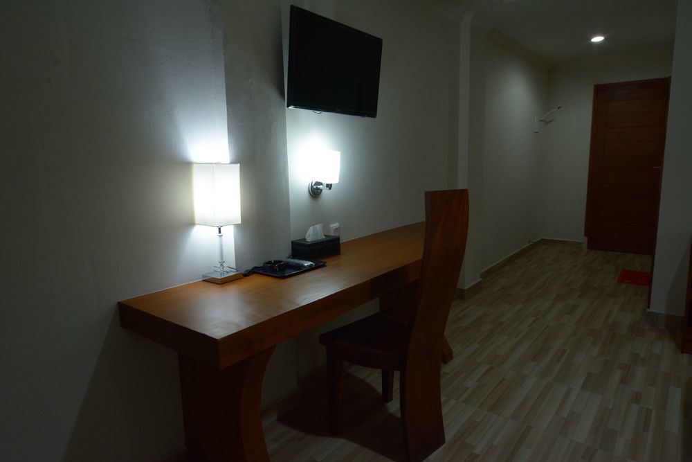 เดอะ รัตนา กูตา Hotel ภายนอก รูปภาพ