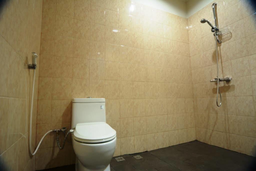 เดอะ รัตนา กูตา Hotel ภายนอก รูปภาพ